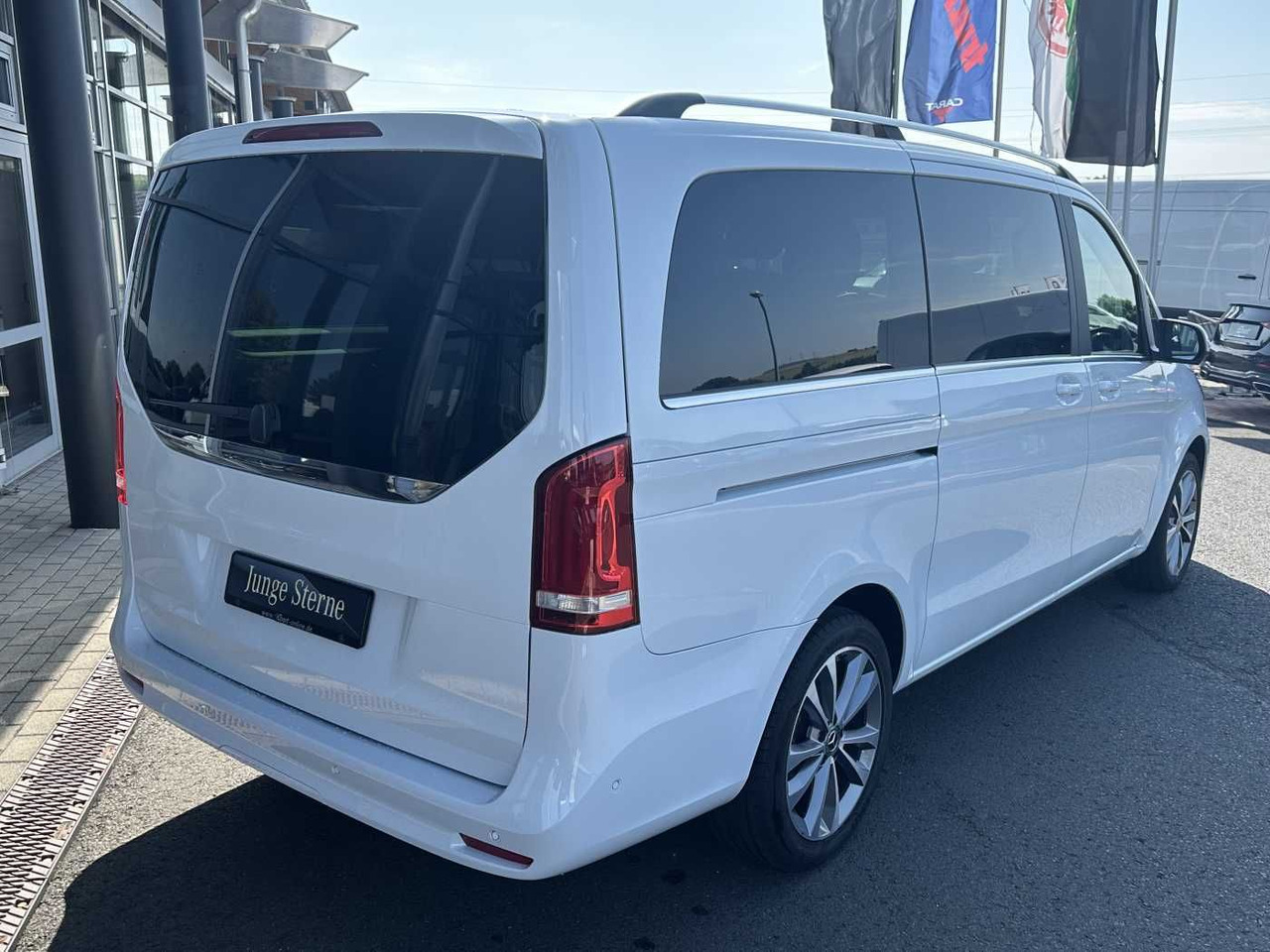 Mercedes-Benz V 300 d AVA ED 6Sitze Burmester 360Kamera el Tür - Personenwagen: afbeelding 4 Mercedes-Benz V 300 d AVA ED 6Sitze Burmester 360Kamera el Tür - Personenwagen: afbeelding 4