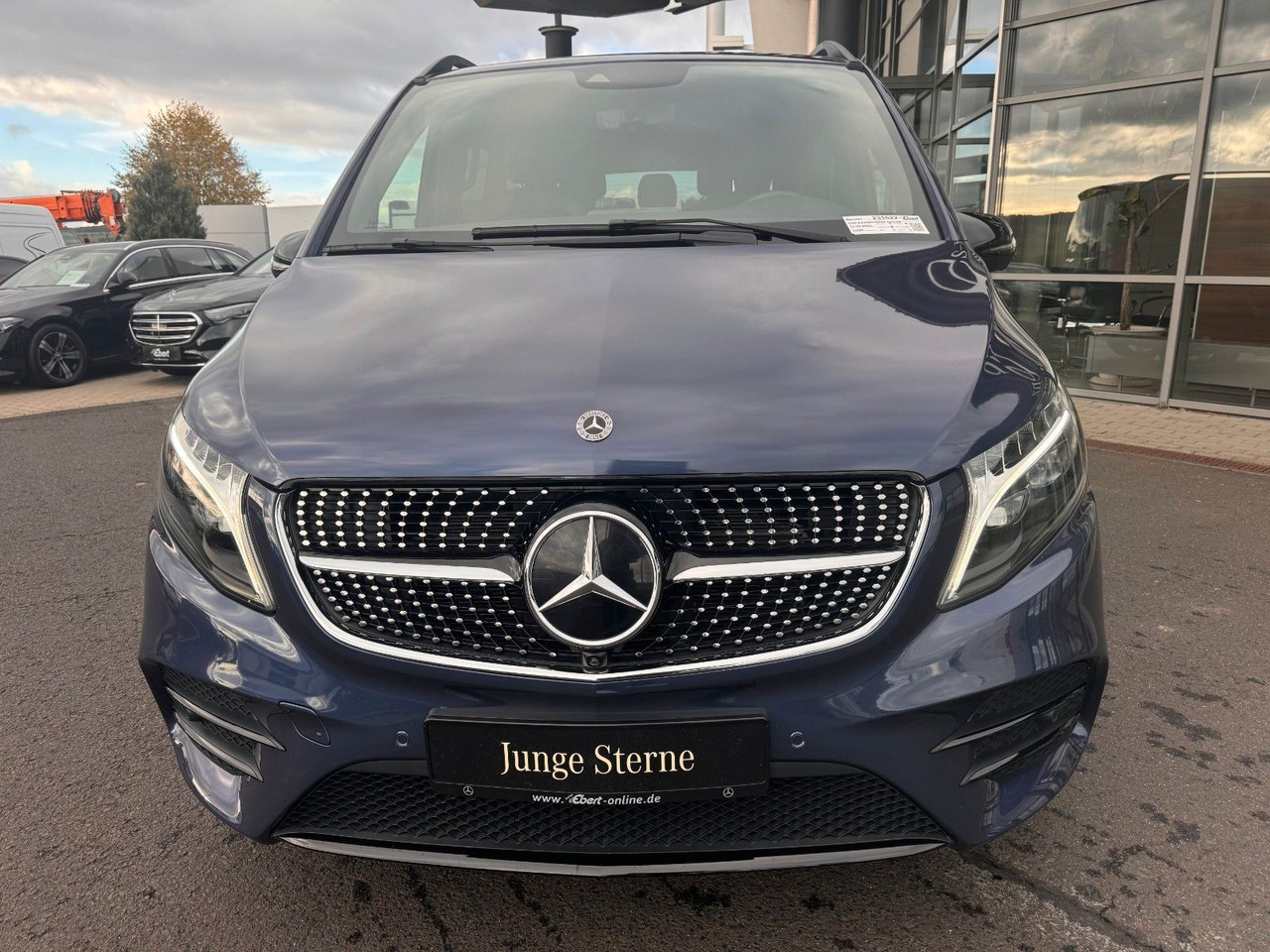 Mercedes-Benz V 300 d AVA ED AMG AHK2,5to DISTRONIC - Stationwagen: afbeelding 2 Mercedes-Benz V 300 d AVA ED AMG AHK2,5to DISTRONIC - Stationwagen: afbeelding 2