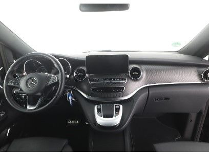 Mercedes-Benz V 300 d AVA ED AMG AIRMATIC Tisch AHK2,5to Stdh - Personenwagen: afbeelding 4 Mercedes-Benz V 300 d AVA ED AMG AIRMATIC Tisch AHK2,5to Stdh - Personenwagen: afbeelding 4