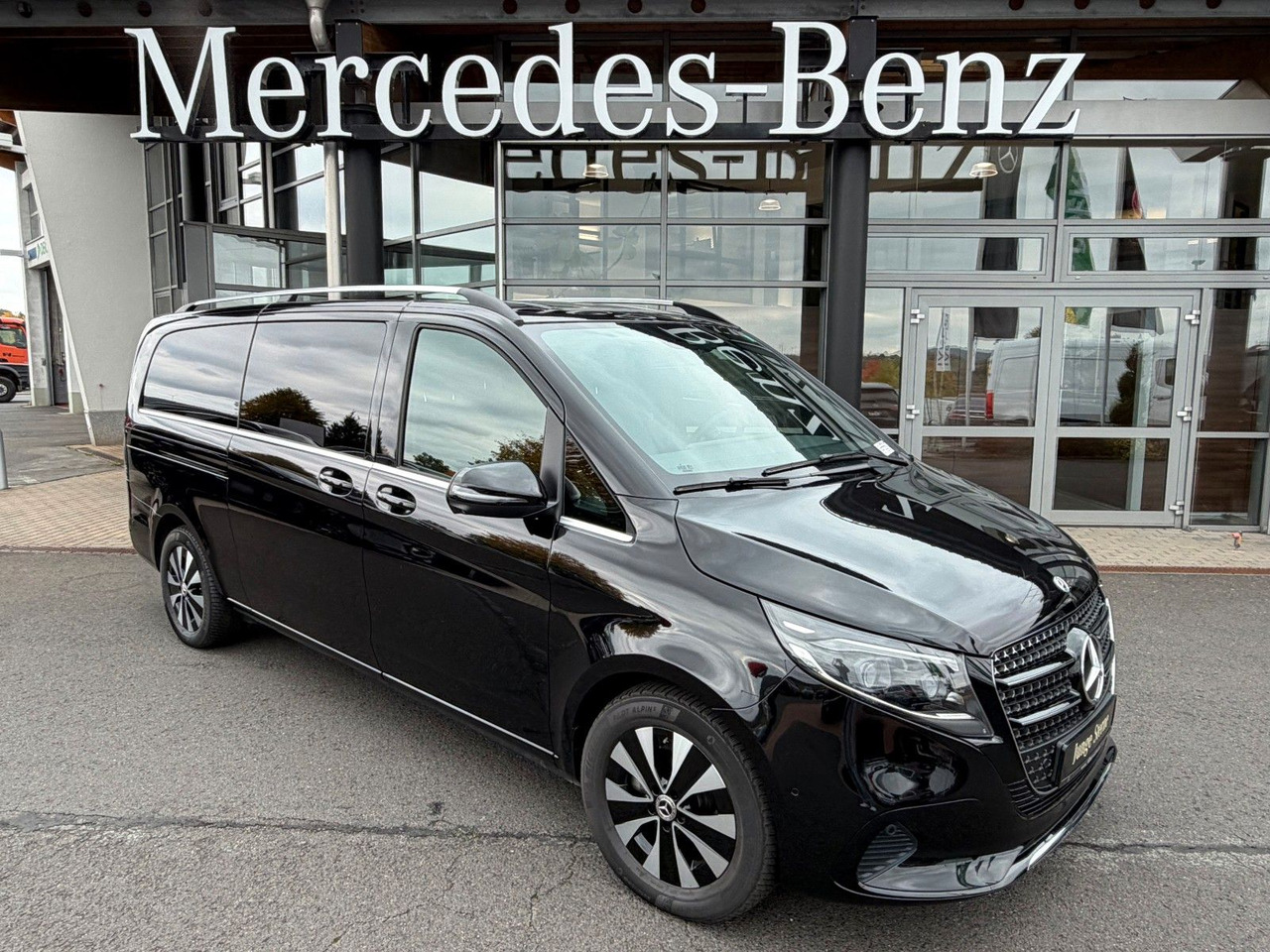 Mercedes-Benz V 300 d AVANTGARDE Extralang 360Kamera Standh - Stationwagen: afbeelding 1 Mercedes-Benz V 300 d AVANTGARDE Extralang 360Kamera Standh - Stationwagen: afbeelding 1