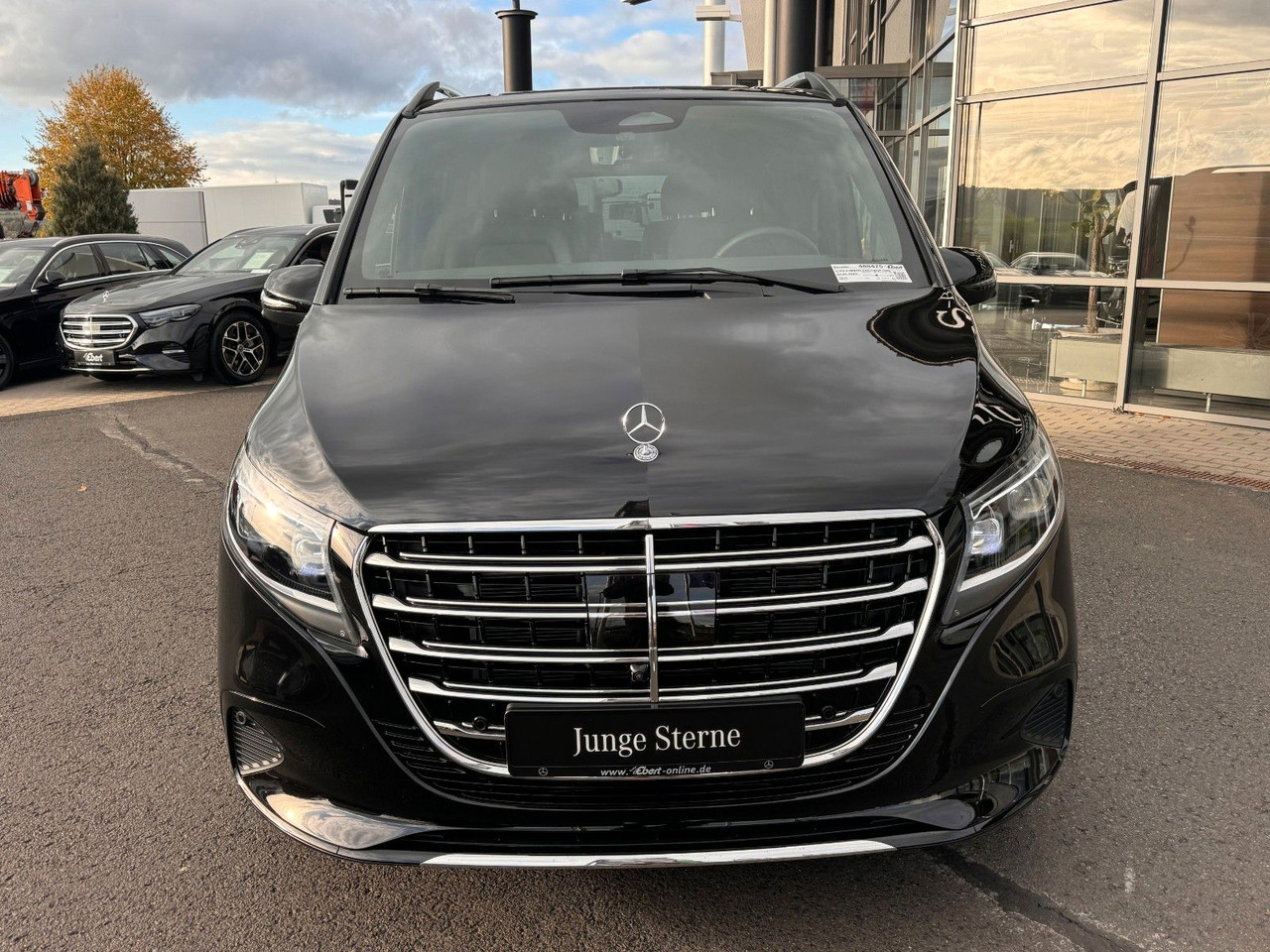 Mercedes-Benz V 300 d EXCLUSIVE AIRMATIC AHK2,5 Standheiz - Stationwagen: afbeelding 2 Mercedes-Benz V 300 d EXCLUSIVE AIRMATIC AHK2,5 Standheiz - Stationwagen: afbeelding 2