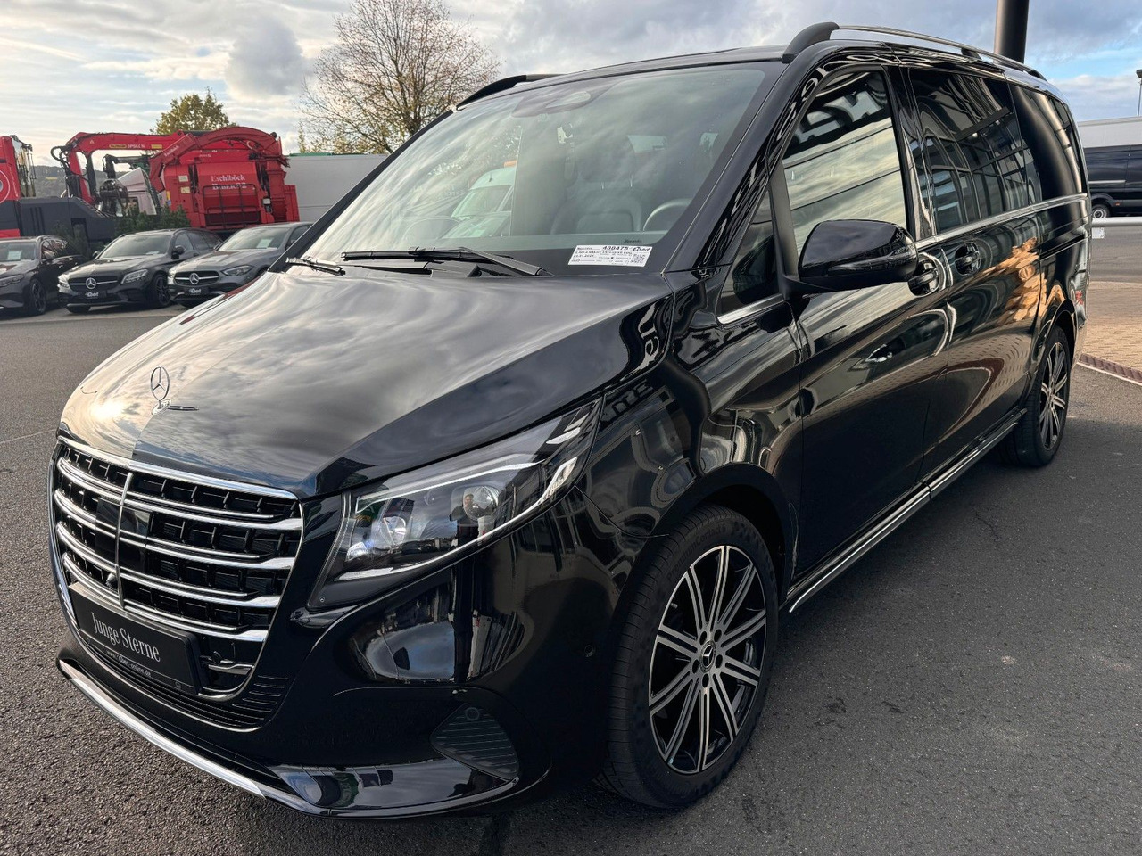 Mercedes-Benz V 300 d EXCLUSIVE AIRMATIC AHK2,5 Standheiz - Stationwagen: afbeelding 3 Mercedes-Benz V 300 d EXCLUSIVE AIRMATIC AHK2,5 Standheiz - Stationwagen: afbeelding 3