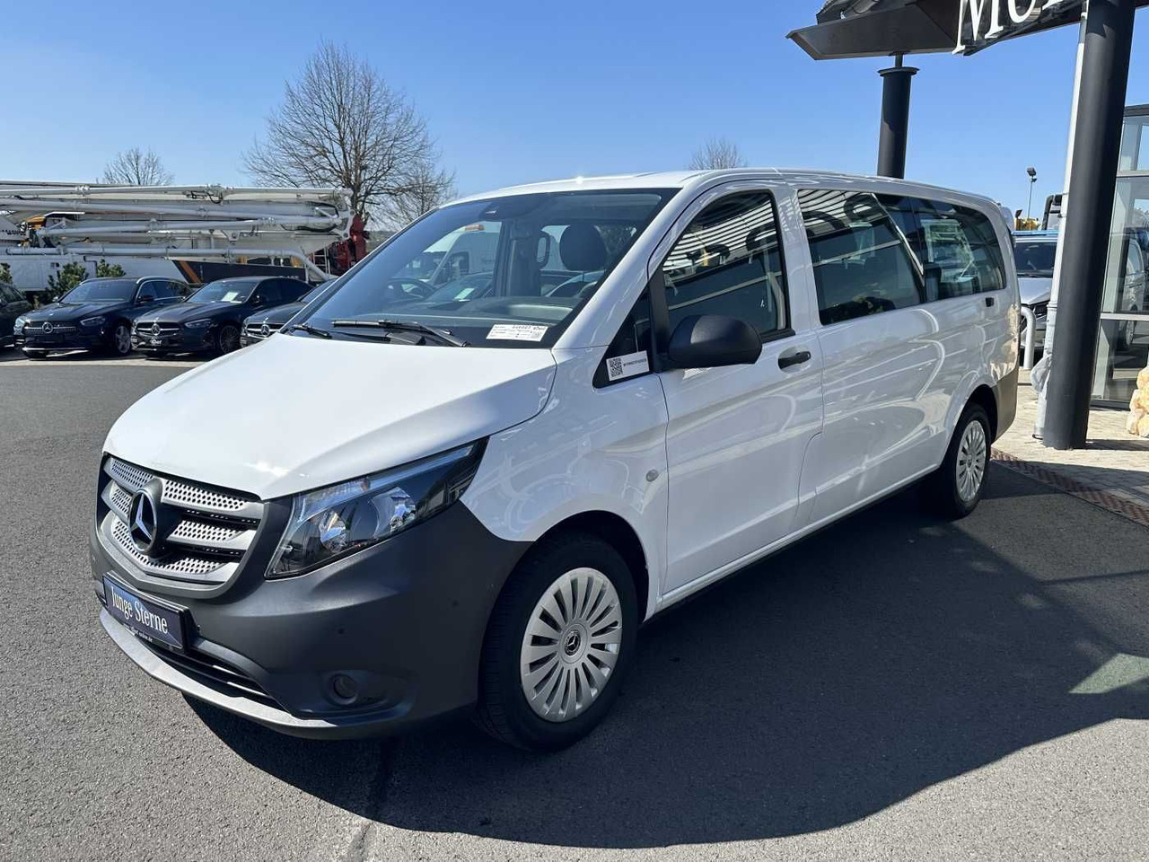 Mercedes-Benz Vito 114 CDI Tourer 8Sitze Klima Audio40 Kamera - Personenwagen: afbeelding 3 Mercedes-Benz Vito 114 CDI Tourer 8Sitze Klima Audio40 Kamera - Personenwagen: afbeelding 3