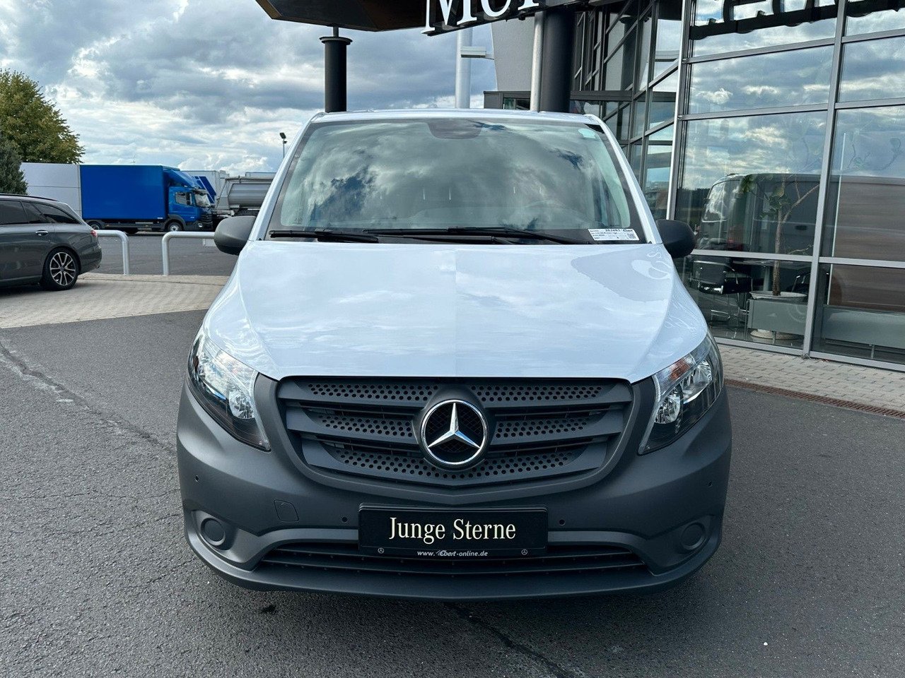 Mercedes-Benz Vito 116 CDI Klima Kamera Audio40 SHZ - Kleine bestelwagen: afbeelding 2 Mercedes-Benz Vito 116 CDI Klima Kamera Audio40 SHZ - Kleine bestelwagen: afbeelding 2