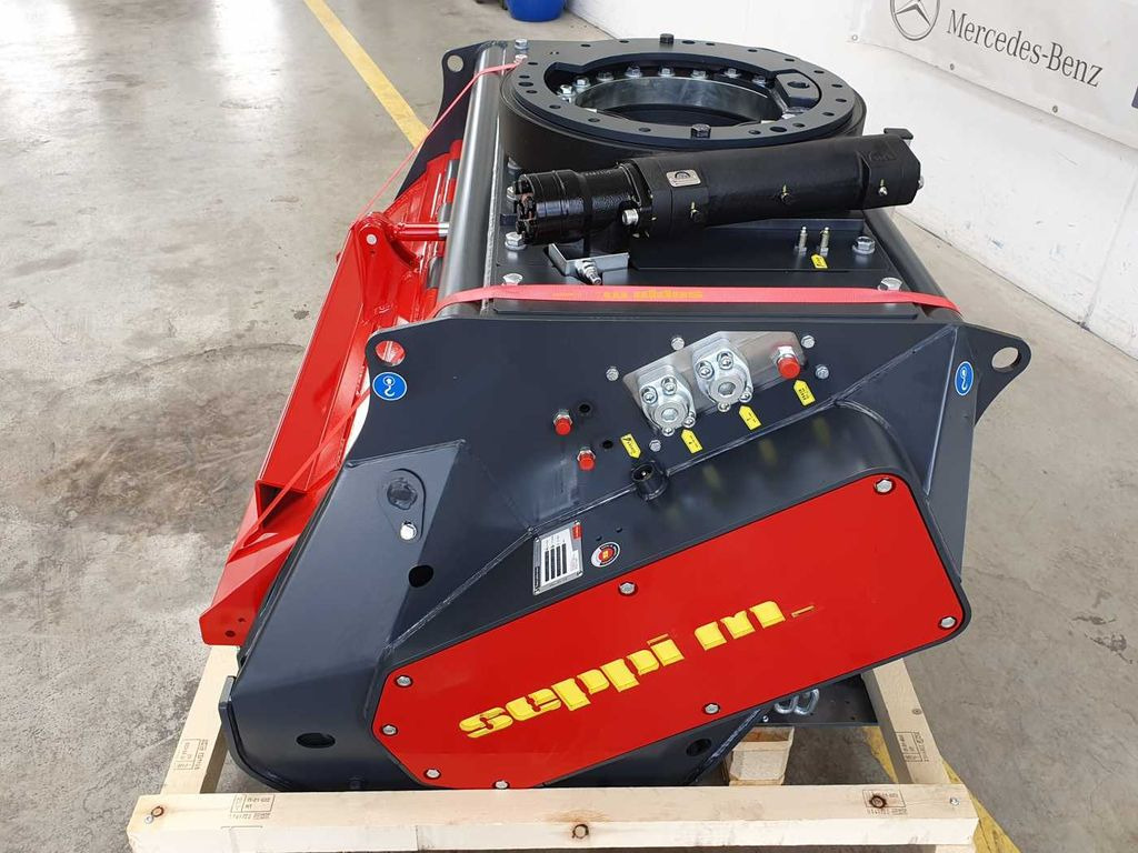 Seppi M. BMS 125 / 13-30t Forstmulcher Drehmotor Seppi M. BMS 125 / 13-30t Forstmulcher Drehmotor - Bosfrees: afbeelding 4 Seppi M. BMS 125 / 13-30t Forstmulcher Drehmotor Seppi M. BMS 125 / 13-30t Forstmulcher Drehmotor - Bosfrees: afbeelding 4