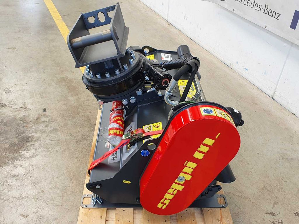 Seppi M. H3 105 /2-5to Mulcher Drehkranz lagernd Seppi M. H3 105 /2-5to Mulcher Drehkranz lagernd - Bosfrees: afbeelding 3 Seppi M. H3 105 /2-5to Mulcher Drehkranz lagernd Seppi M. H3 105 /2-5to Mulcher Drehkranz lagernd - Bosfrees: afbeelding 3