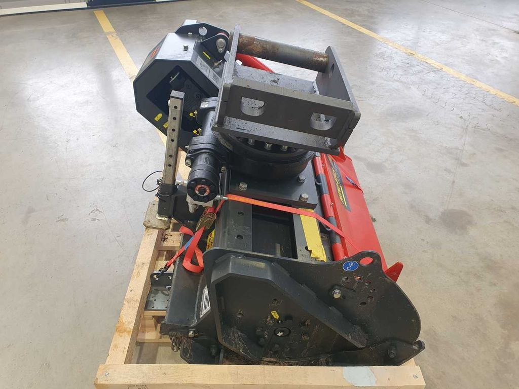 Seppi M. MINI-BMS 105 Mulcher / DEMO / Drehmotor Seppi M. MINI-BMS 105 Mulcher / DEMO / Drehmotor - Bosfrees: afbeelding 5 Seppi M. MINI-BMS 105 Mulcher / DEMO / Drehmotor Seppi M. MINI-BMS 105 Mulcher / DEMO / Drehmotor - Bosfrees: afbeelding 5