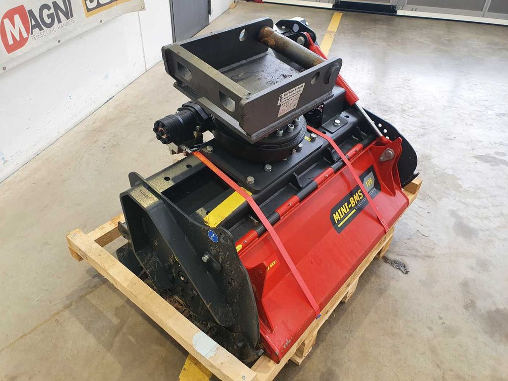 Seppi M. MINI-BMS 105 Mulcher / DEMO / Drehmotor Seppi M. MINI-BMS 105 Mulcher / DEMO / Drehmotor - Bosfrees: afbeelding 4 Seppi M. MINI-BMS 105 Mulcher / DEMO / Drehmotor Seppi M. MINI-BMS 105 Mulcher / DEMO / Drehmotor - Bosfrees: afbeelding 4