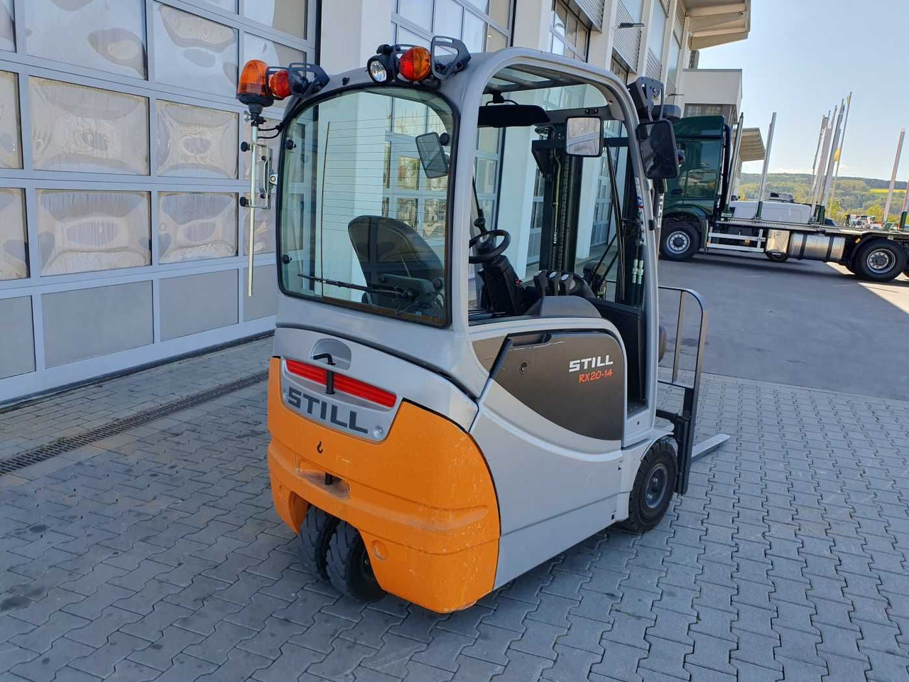 Still RX20-14 / 2023 / Triplex: 4.30m! / 100h! / SS - Elektrische heftruck: afbeelding 3 Still RX20-14 / 2023 / Triplex: 4.30m! / 100h! / SS - Elektrische heftruck: afbeelding 3
