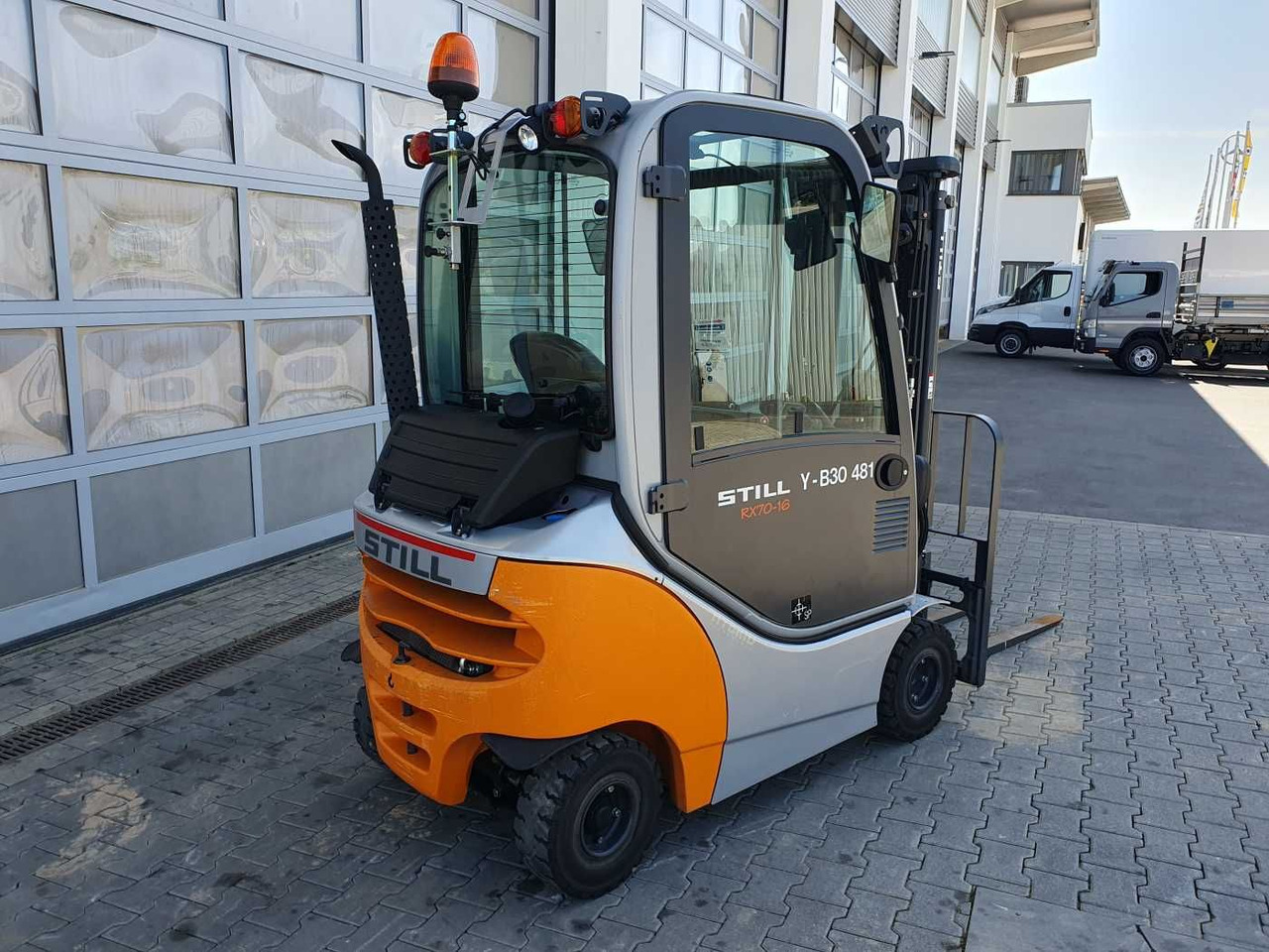 Still RX70-16 / Triplex: 4.60m / nur 638h! / 1.600kg - Diesel heftruck: afbeelding 4 Still RX70-16 / Triplex: 4.60m / nur 638h! / 1.600kg - Diesel heftruck: afbeelding 4