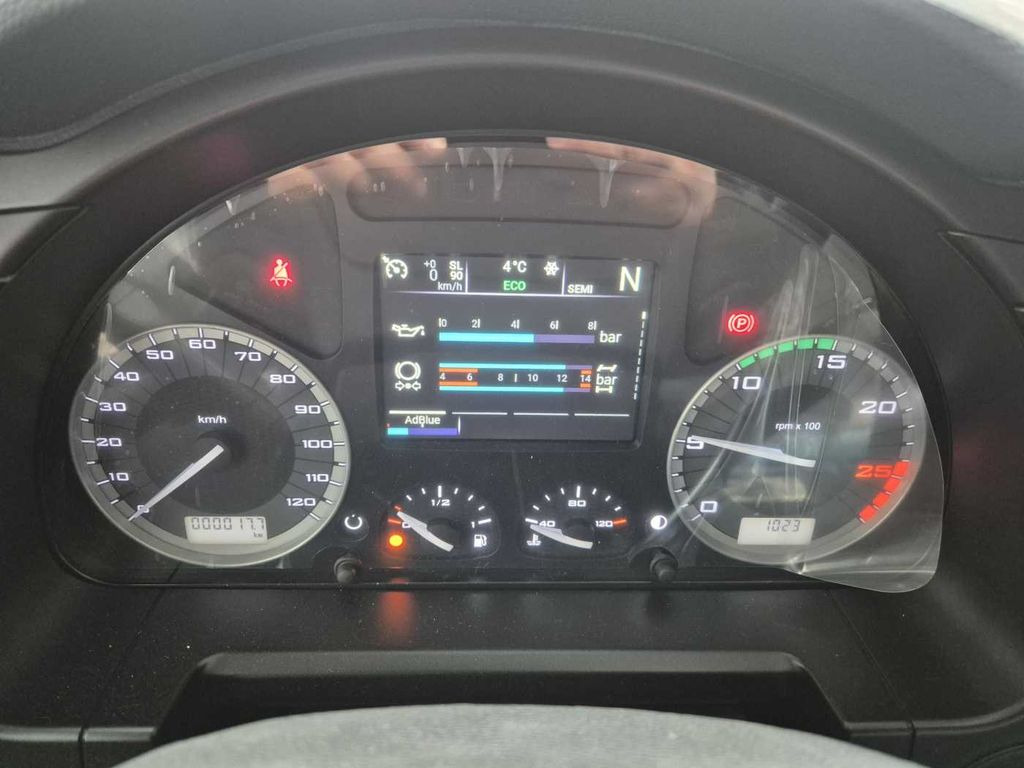 Nieuw Trekker Iveco X-Way AS440X57TZ/P ON+ 6x4 Intarder 2xBett Iveco X-Way AS440X57TZ/P ON+ 6x4 Intarder 2xBett: afbeelding 15 Nieuw Trekker Iveco X-Way AS440X57TZ/P ON+ 6x4 Intarder 2xBett Iveco X-Way AS440X57TZ/P ON+ 6x4 Intarder 2xBett: afbeelding 15