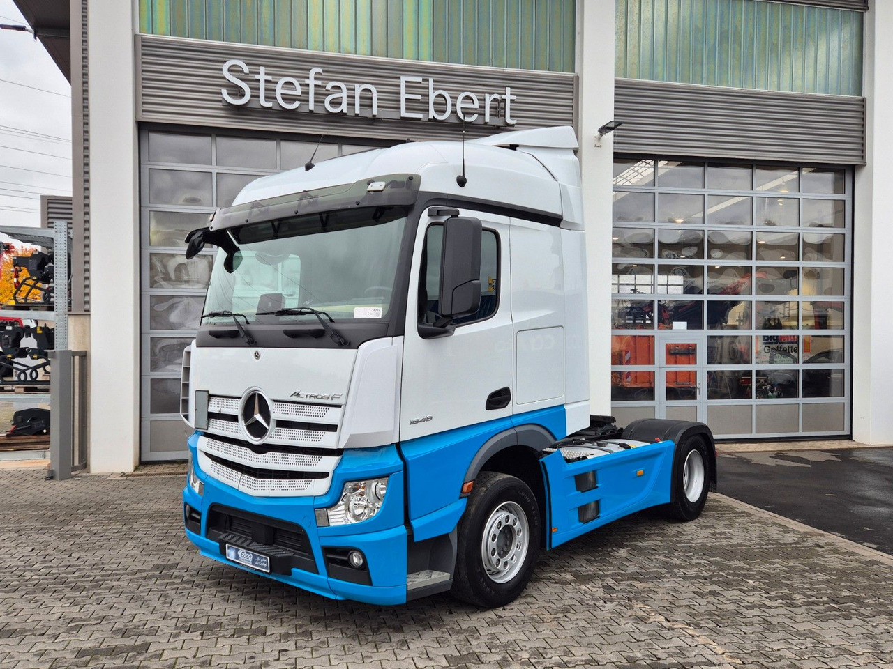 Mercedes-Benz Actros 1845 LS Öl-Retarder Navi PPC 2x Bett - Trekker: afbeelding 1 Mercedes-Benz Actros 1845 LS Öl-Retarder Navi PPC 2x Bett - Trekker: afbeelding 1