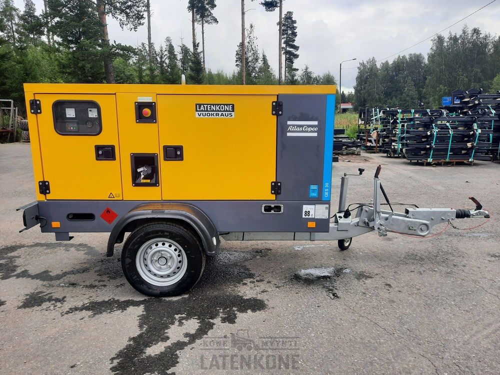 Atlas Copco QES 30 50 Hz Generaattori vetovarustuksella ID 4349 - Industrie generator: afbeelding 1 Atlas Copco QES 30 50 Hz Generaattori vetovarustuksella ID 4349 - Industrie generator: afbeelding 1