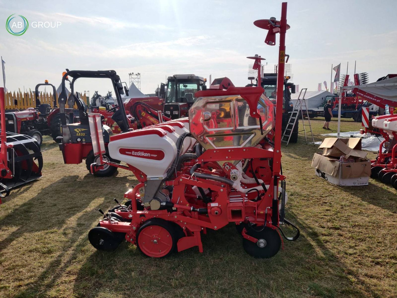 6-row maize seeder VPYT-DG306 on a semi-telescopic frame with deep fertilization - Precisiezaaimachine: afbeelding 3 6-row maize seeder VPYT-DG306 on a semi-telescopic frame with deep fertilization - Precisiezaaimachine: afbeelding 3