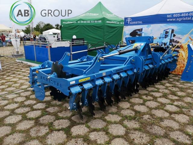 Agristal BTH hydraulic folding disc harrow 4.5 m - Eg: afbeelding 4 Agristal BTH hydraulic folding disc harrow 4.5 m - Eg: afbeelding 4