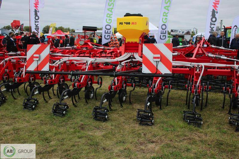 Awemak DRAGON TP 9 hydraulic folding inter-row cultivator - Grondbewerking toebehoor: afbeelding 1 Awemak DRAGON TP 9 hydraulic folding inter-row cultivator - Grondbewerking toebehoor: afbeelding 1