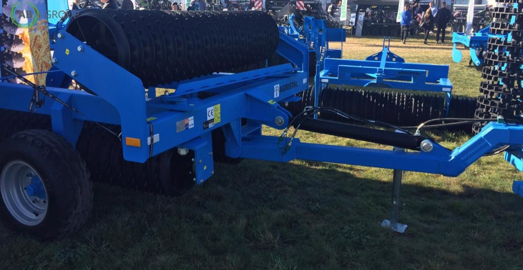 Cambridge hydraulically foldable roller 6.2 m 530 mm Agristal WUC - Landbouw wals: afbeelding 2 Cambridge hydraulically foldable roller 6.2 m 530 mm Agristal WUC - Landbouw wals: afbeelding 2