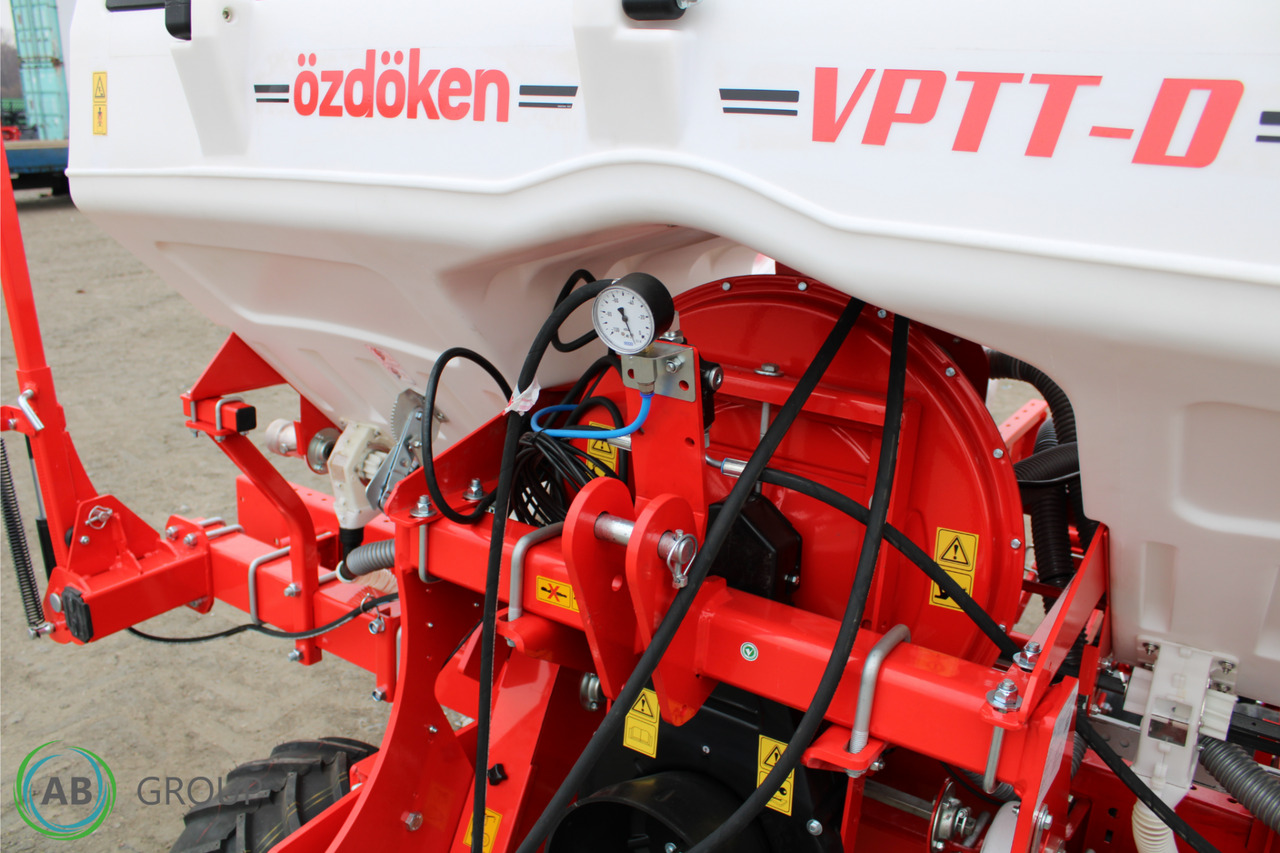 Four-row pneumatic precision seeder with depth fertilization Ozdoken VPTT - Precisiezaaimachine: afbeelding 4 Four-row pneumatic precision seeder with depth fertilization Ozdoken VPTT - Precisiezaaimachine: afbeelding 4