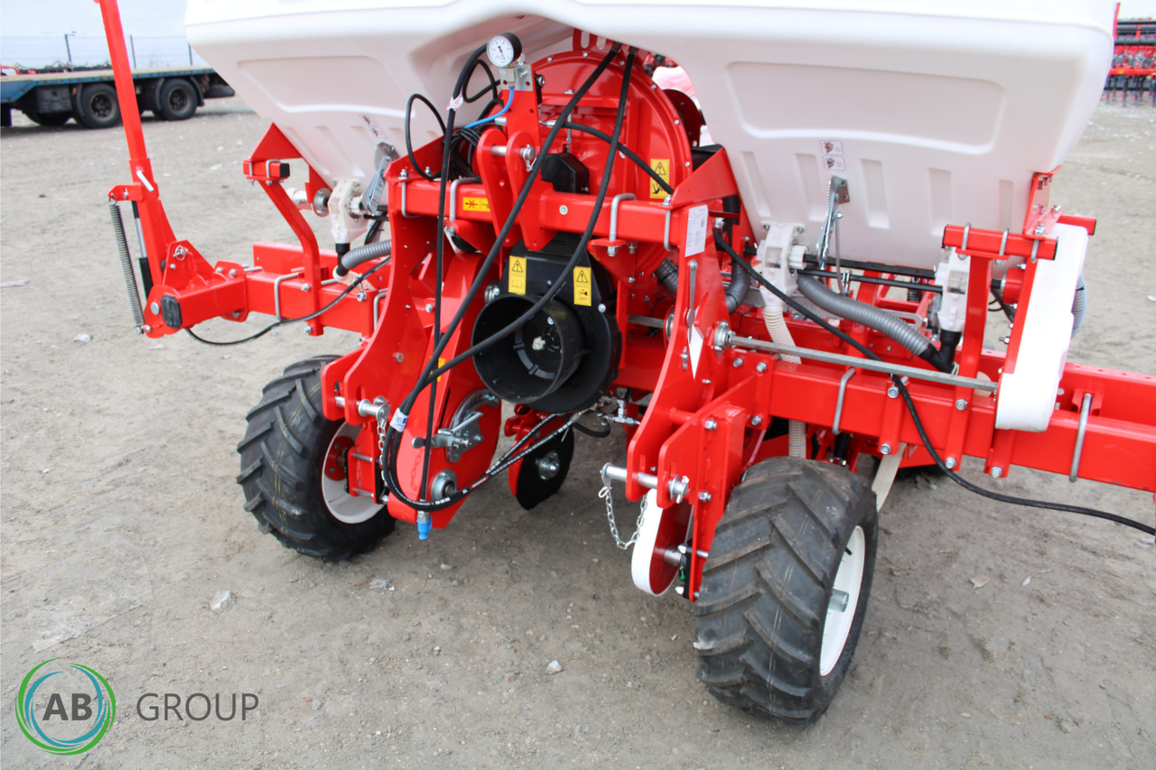 Four-row pneumatic precision seeder with depth fertilization Ozdoken VPTT - Precisiezaaimachine: afbeelding 5 Four-row pneumatic precision seeder with depth fertilization Ozdoken VPTT - Precisiezaaimachine: afbeelding 5
