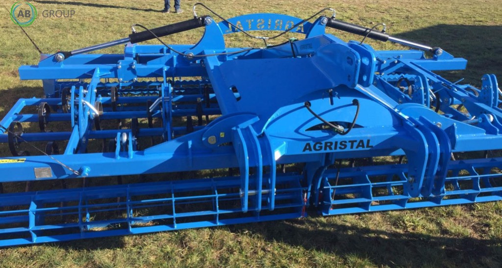 Hydraulically folding seedbed cultivator 4,2 m Agristal AU - Cultivator: afbeelding 1 Hydraulically folding seedbed cultivator 4,2 m Agristal AU - Cultivator: afbeelding 1