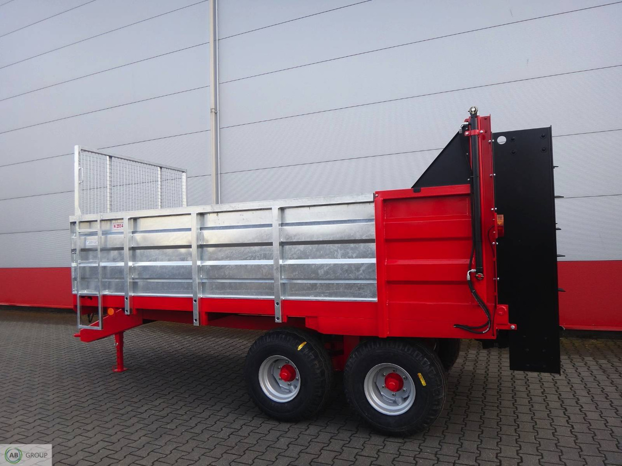 Igamet Rozrzutnik obornika N255/5 10t - Mestverspreider: afbeelding 4 Igamet Rozrzutnik obornika N255/5 10t - Mestverspreider: afbeelding 4