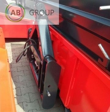 Inter-Tech hydraulic loading bucket 2.2m, SS12 - Voorladerbak voor Landbouwmachine: afbeelding 4 Inter-Tech hydraulic loading bucket 2.2m, SS12 - Voorladerbak voor Landbouwmachine: afbeelding 4