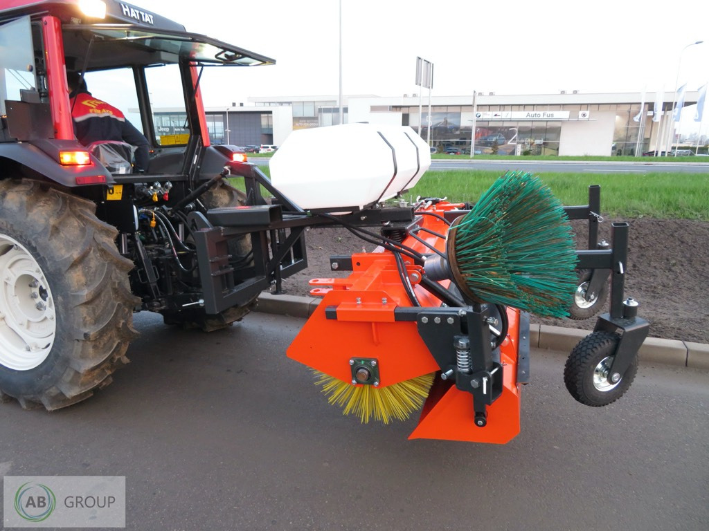 Metal-Technik sweeper 1,8m - Veeg voor Gemeentelijke machine/ Speciaal: afbeelding 1 Metal-Technik sweeper 1,8m - Veeg voor Gemeentelijke machine/ Speciaal: afbeelding 1