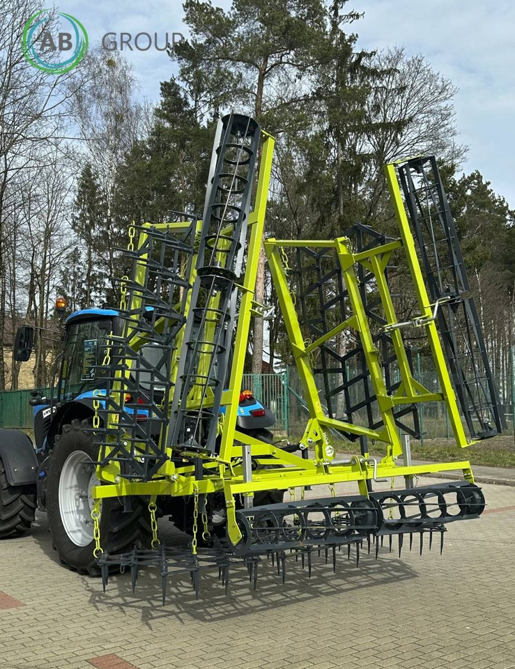 POM Augustów 7-field mounted tine harrow with string roller - Eg: afbeelding 4 POM Augustów 7-field mounted tine harrow with string roller - Eg: afbeelding 4