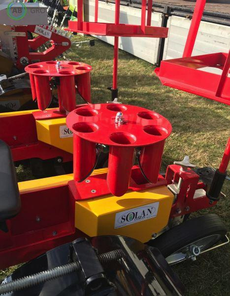 Semi-automatic carousel planter 2 rows Solan S219 K - Zaai-/ Plantmachine: afbeelding 5 Semi-automatic carousel planter 2 rows Solan S219 K - Zaai-/ Plantmachine: afbeelding 5