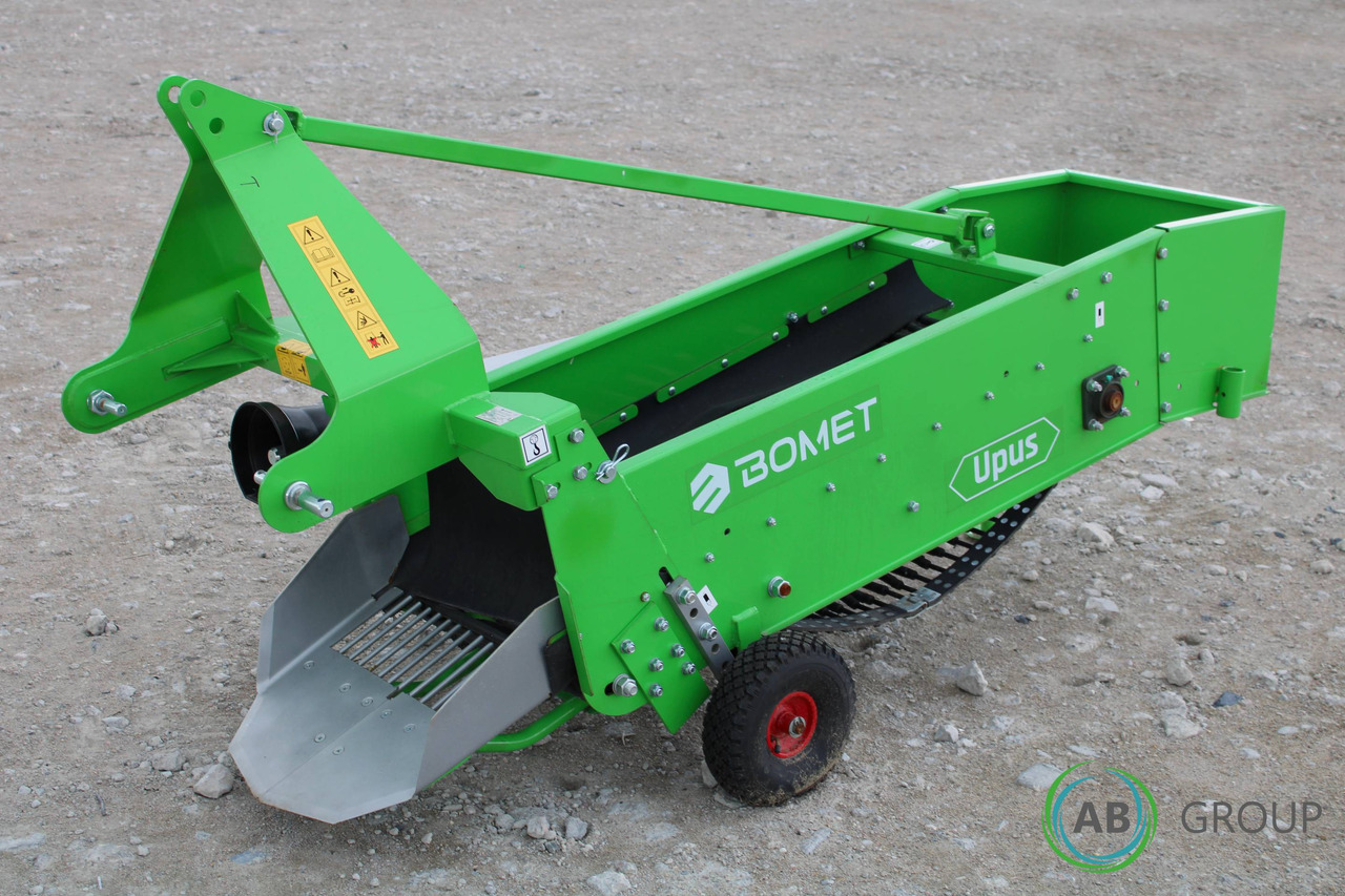 Single-row conveyor potato digger Bomet Upus Z656 - Aardappelrooier: afbeelding 2 Single-row conveyor potato digger Bomet Upus Z656 - Aardappelrooier: afbeelding 2