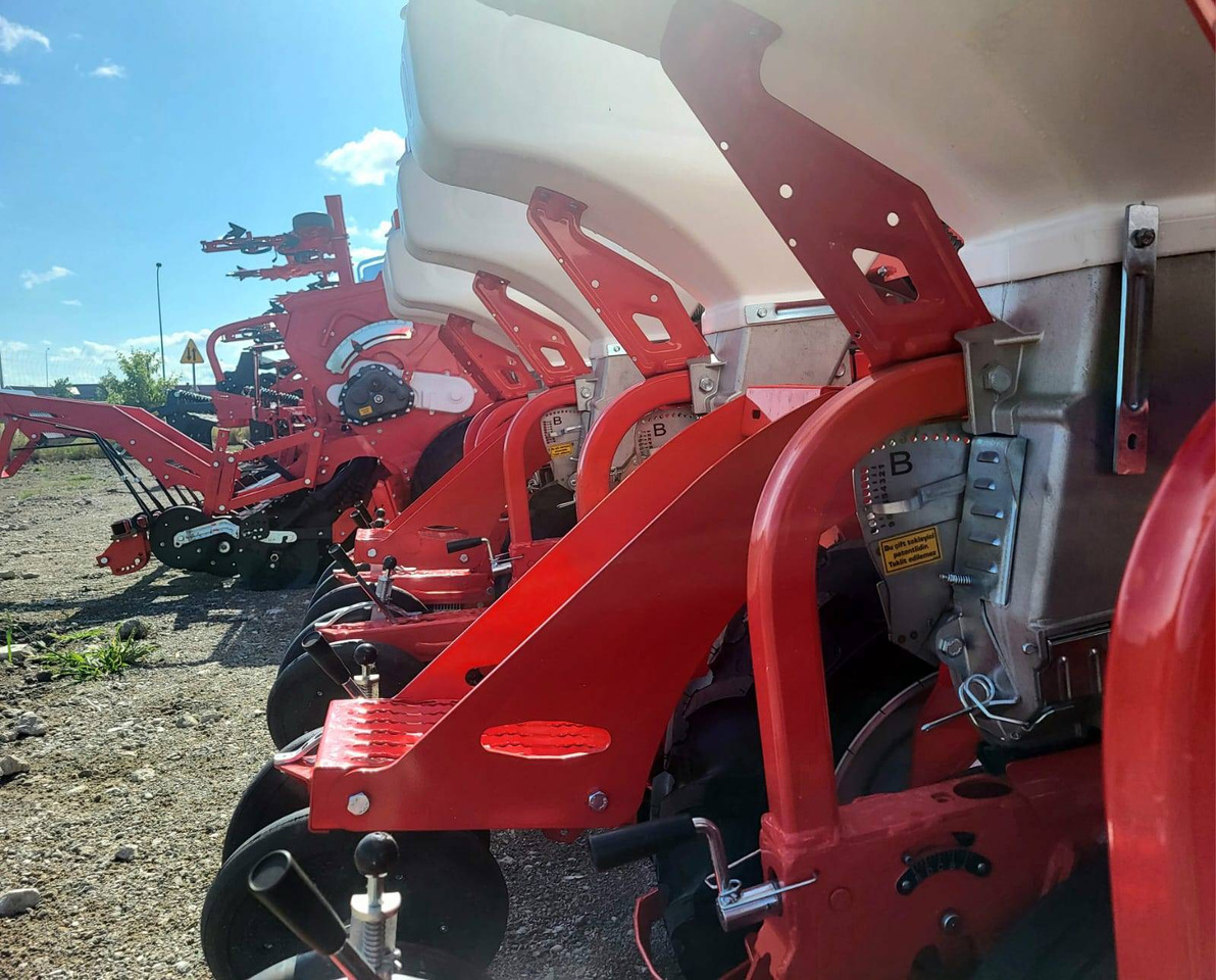 Six-row pneumatic precision seeder with depth fertilization Ozdoken VPKT-DG6 - Precisiezaaimachine: afbeelding 4 Six-row pneumatic precision seeder with depth fertilization Ozdoken VPKT-DG6 - Precisiezaaimachine: afbeelding 4