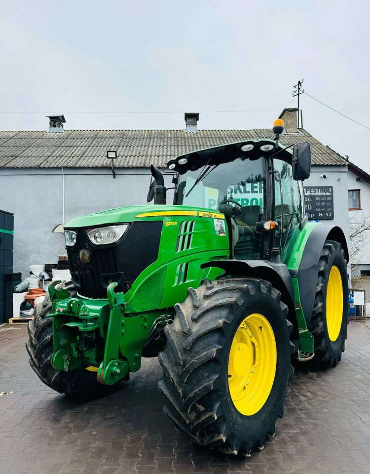 John Deere 6170R - Tractor: afbeelding 2 John Deere 6170R - Tractor: afbeelding 2