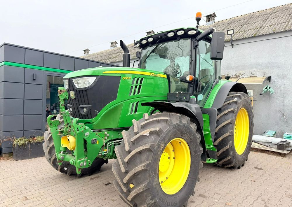 John Deere 6195 R - Tractor: afbeelding 1 John Deere 6195 R - Tractor: afbeelding 1