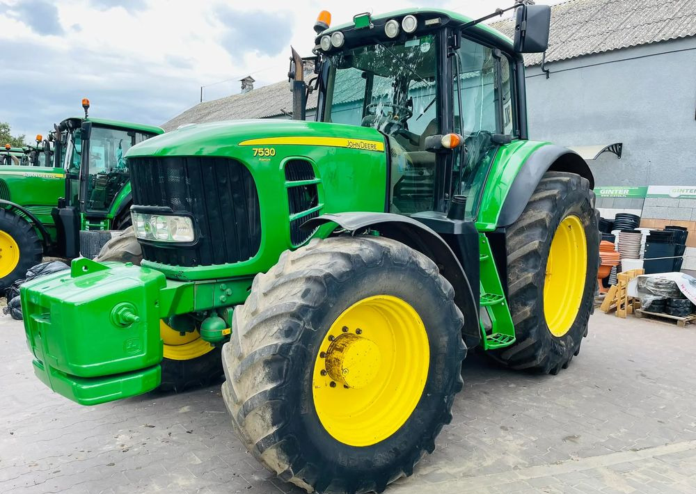John Deere 7530 PREMIUM - Tractor: afbeelding 4 John Deere 7530 PREMIUM - Tractor: afbeelding 4