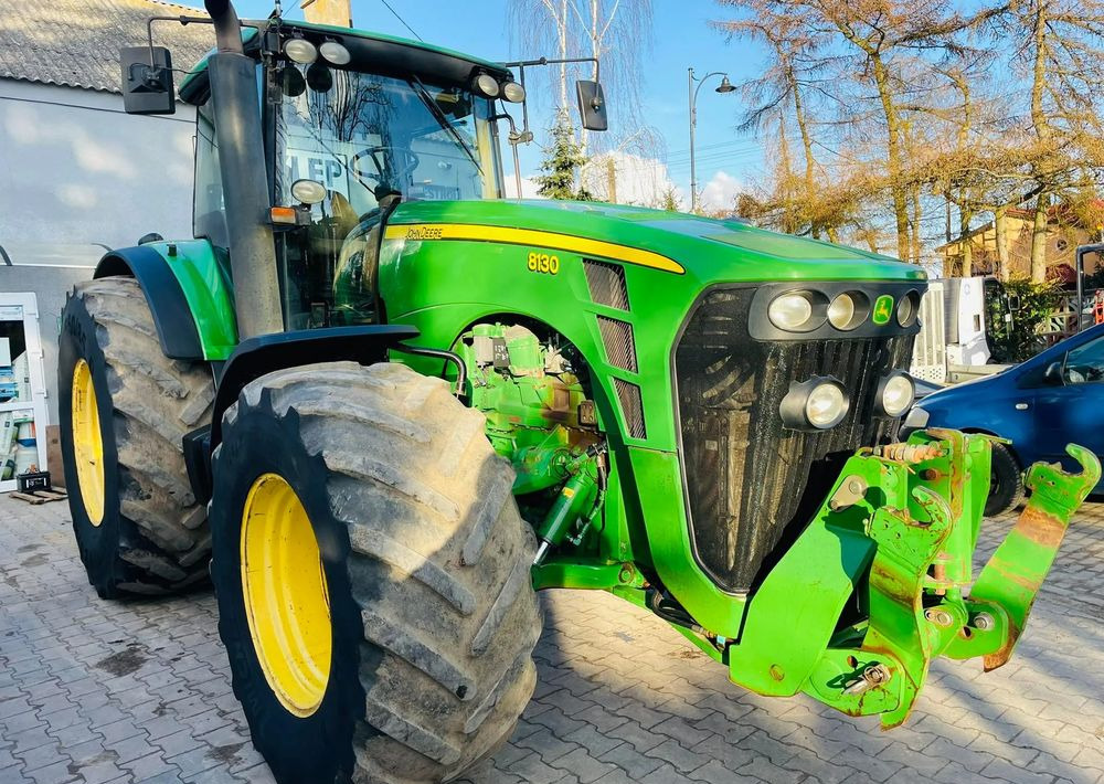John Deere 8130 - Tractor: afbeelding 3 John Deere 8130 - Tractor: afbeelding 3