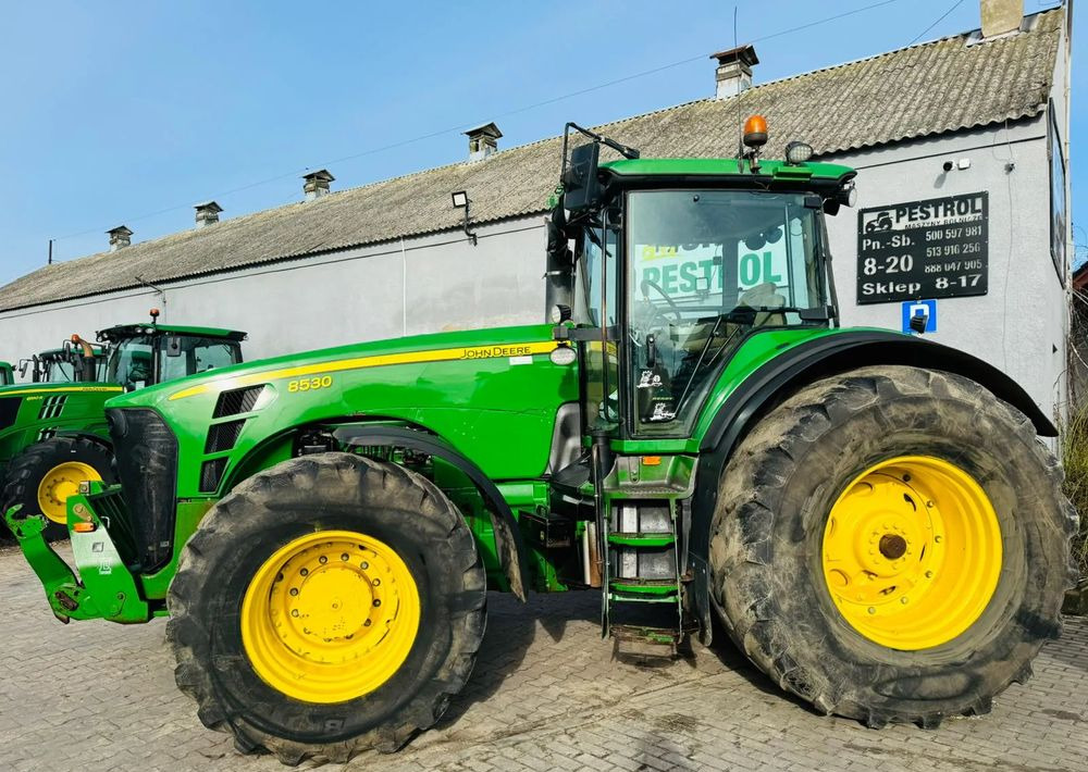 John Deere 8530 - Tractor: afbeelding 2 John Deere 8530 - Tractor: afbeelding 2