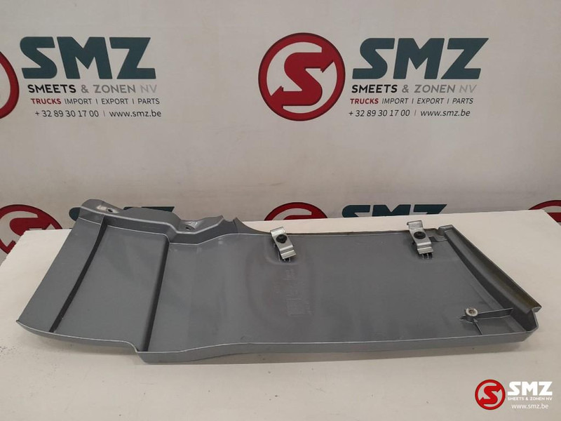 DAF Occ cabinezijspoiler linksboven DAF - Aerokit/ Spoiler voor Vrachtwagen: afbeelding 4 DAF Occ cabinezijspoiler linksboven DAF - Aerokit/ Spoiler voor Vrachtwagen: afbeelding 4