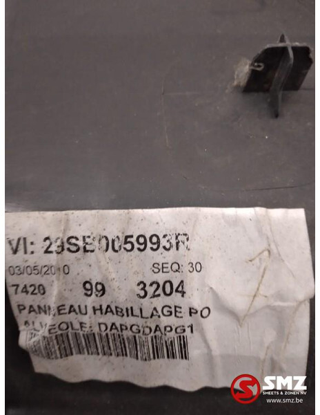 DAF Occ deurpaneel rechts DAF LF 1703751 5010609303 82 - Deur en onderdelen voor Vrachtwagen: afbeelding 4 DAF Occ deurpaneel rechts DAF LF 1703751 5010609303 82 - Deur en onderdelen voor Vrachtwagen: afbeelding 4