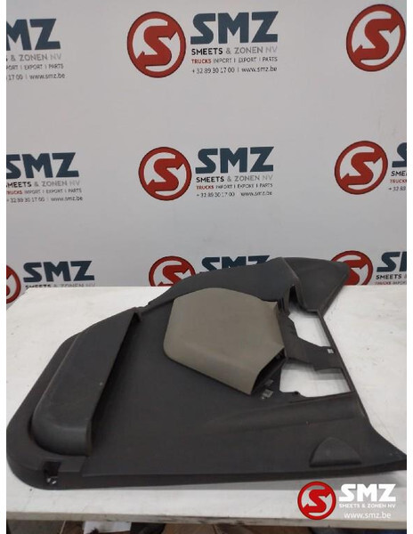 DAF Occ deurpaneel rechts DAF LF 1703751 5010609303 82 - Deur en onderdelen voor Vrachtwagen: afbeelding 1 DAF Occ deurpaneel rechts DAF LF 1703751 5010609303 82 - Deur en onderdelen voor Vrachtwagen: afbeelding 1