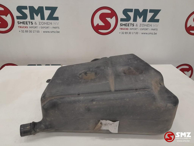 DAF Occ ruitensproeiervloeistofreservoir DAF - Raam en onderdelen voor Vrachtwagen: afbeelding 4 DAF Occ ruitensproeiervloeistofreservoir DAF - Raam en onderdelen voor Vrachtwagen: afbeelding 4