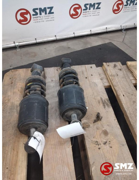 DAF Occ set cabineschokdempers DAF - Cabinevering voor Vrachtwagen: afbeelding 1 DAF Occ set cabineschokdempers DAF - Cabinevering voor Vrachtwagen: afbeelding 1