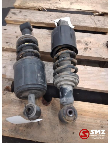 DAF Occ set cabineschokdempers DAF - Cabinevering voor Vrachtwagen: afbeelding 2 DAF Occ set cabineschokdempers DAF - Cabinevering voor Vrachtwagen: afbeelding 2