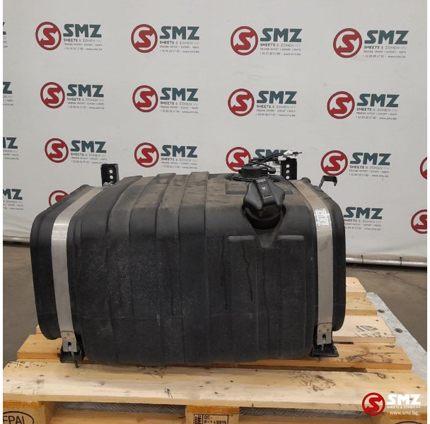 Iveco Occ brandstoftank 200L + brandstofniveausensor + s - Brandstoftank voor Vrachtwagen: afbeelding 1 Iveco Occ brandstoftank 200L + brandstofniveausensor + s - Brandstoftank voor Vrachtwagen: afbeelding 1