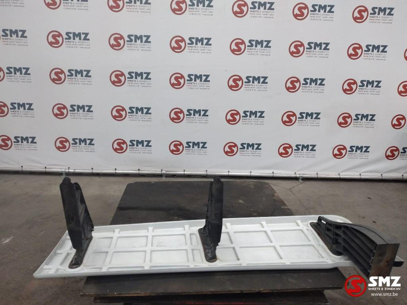 Iveco Occ cabinespoilerset Iveco - Aerokit/ Spoiler voor Vrachtwagen: afbeelding 4 Iveco Occ cabinespoilerset Iveco - Aerokit/ Spoiler voor Vrachtwagen: afbeelding 4