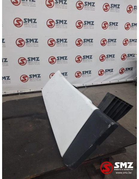 Iveco Occ cabinespoilerset Iveco - Aerokit/ Spoiler voor Vrachtwagen: afbeelding 2 Iveco Occ cabinespoilerset Iveco - Aerokit/ Spoiler voor Vrachtwagen: afbeelding 2