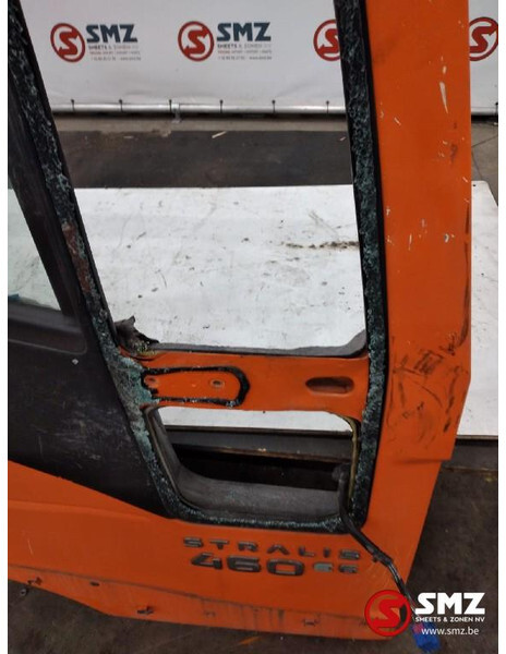 Iveco Occ deur rechts Iveco - Deur en onderdelen voor Vrachtwagen: afbeelding 3 Iveco Occ deur rechts Iveco - Deur en onderdelen voor Vrachtwagen: afbeelding 3