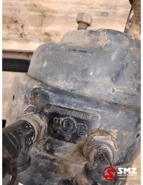 Iveco Occ remcilinder links Iveco Stralis - Remcilinder voor Vrachtwagen: afbeelding 3 Iveco Occ remcilinder links Iveco Stralis - Remcilinder voor Vrachtwagen: afbeelding 3