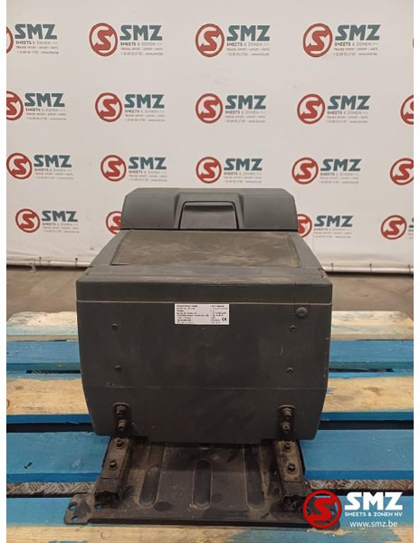 MAN Occ koelkast 35L MAN - Cabine en interieur voor Vrachtwagen: afbeelding 2 MAN Occ koelkast 35L MAN - Cabine en interieur voor Vrachtwagen: afbeelding 2