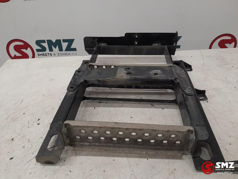 MAN Occ opstap werkplatform MAN - Frame/ Chassis voor Vrachtwagen: afbeelding 2 MAN Occ opstap werkplatform MAN - Frame/ Chassis voor Vrachtwagen: afbeelding 2