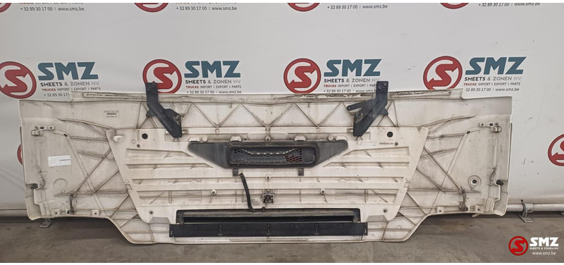 MAN Occ radiatorgrille MAN - Rooster voor Vrachtwagen: afbeelding 2 MAN Occ radiatorgrille MAN - Rooster voor Vrachtwagen: afbeelding 2